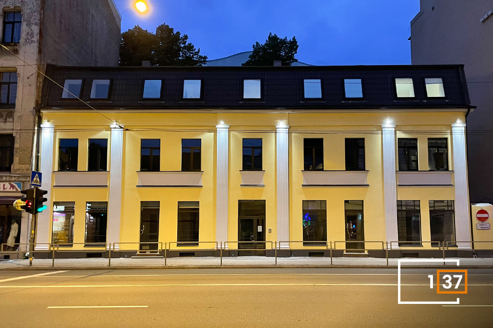 Renovēts nams Brīvības 95